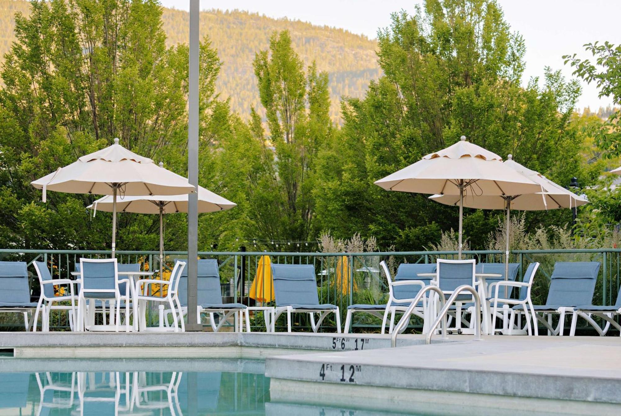 Balcomo, A Ramada By Wyndham Penticton Exterior foto
