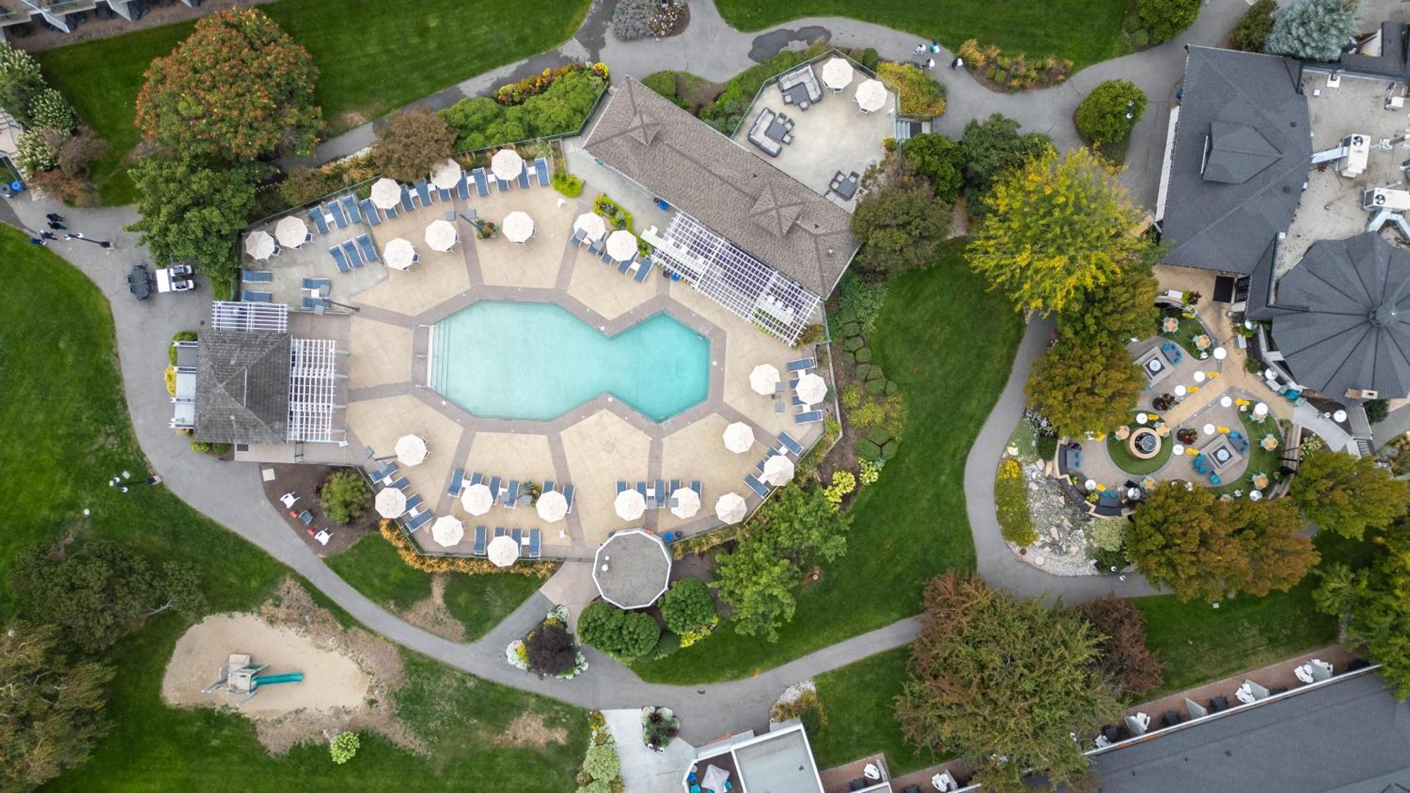 Balcomo, A Ramada By Wyndham Penticton Exterior foto